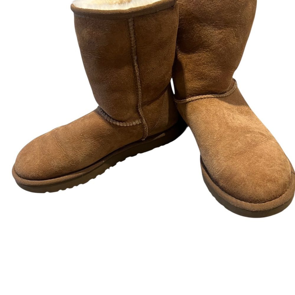 UGG Classic Brown Sheepskin Boots - Picture 3 of 8